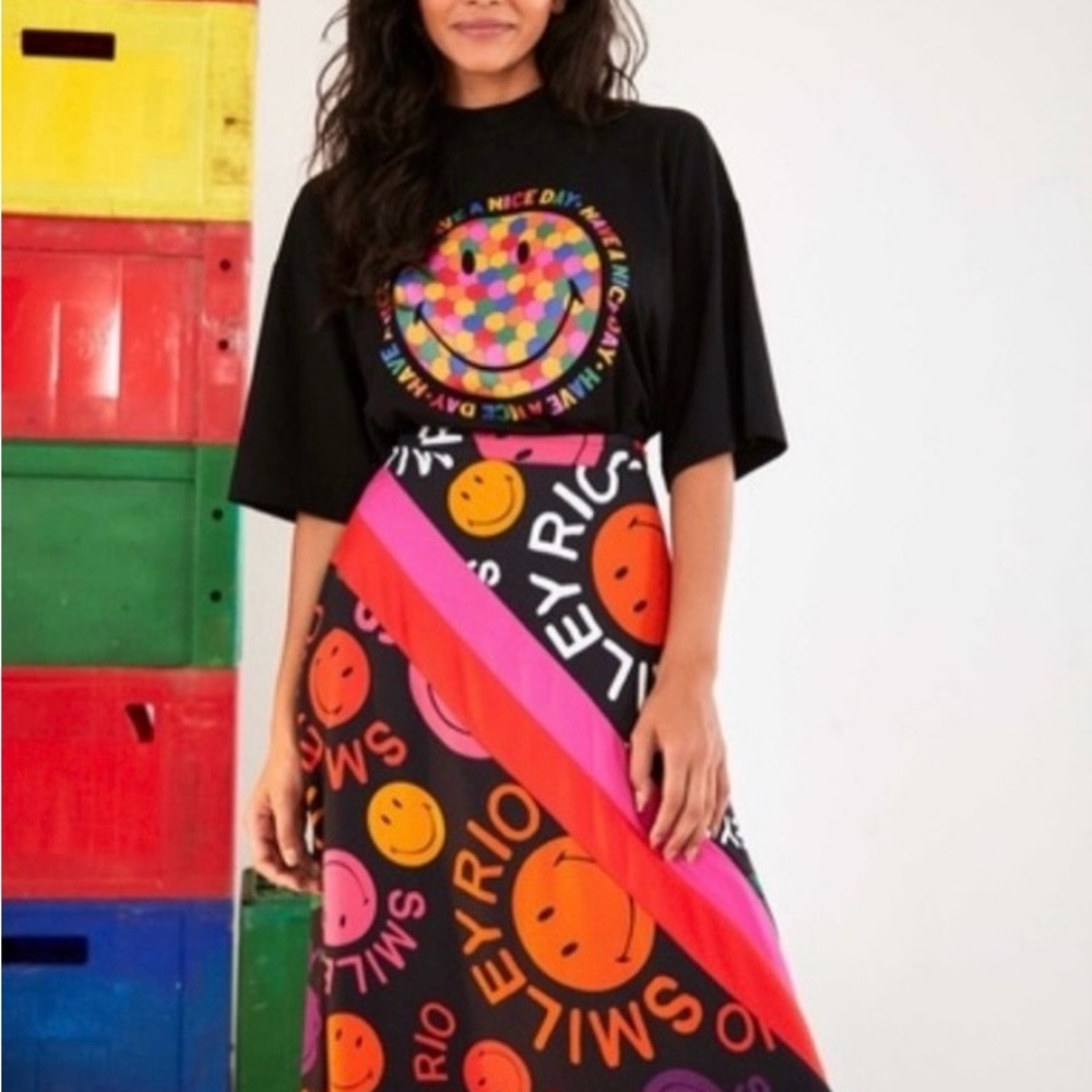 NWT RARE FARM Rio x Smiley Graphic A-Line Skirt - Black, Pink, Orange